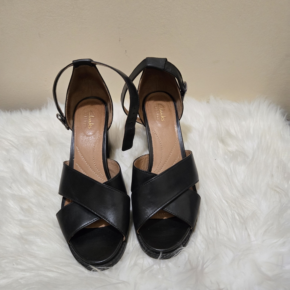 Clarks Women's Black Strappy Heels Size 8 1/2 M